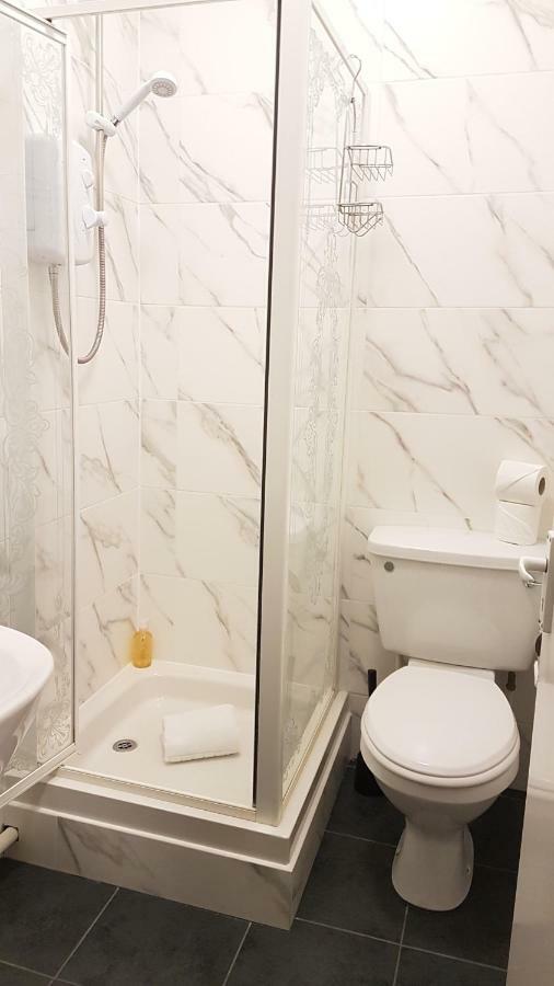 คาร์เมล เซอร์วิส รูม Hotel เซาธ์แธมป์ตัน ภายนอก รูปภาพ